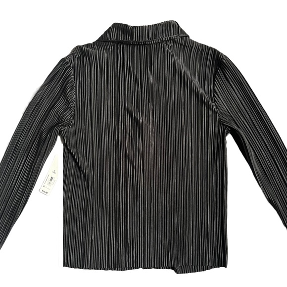 NWT NO BOUNDARIES BLACK PLEATED BUTTON DOWN COLLARED LONG SLEEVE SHIRT SMALL - Picture 4 of 7